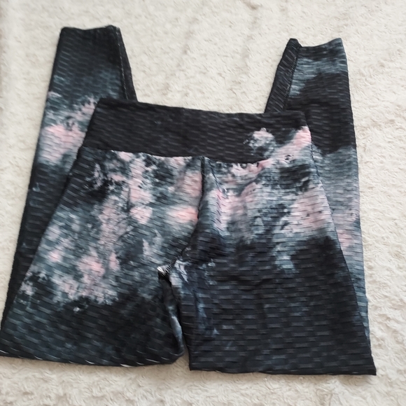 SHEIN Artsy Dark Tie-Dye Leggings Medium Watercolor Active Yoga - Picture 3 of 3